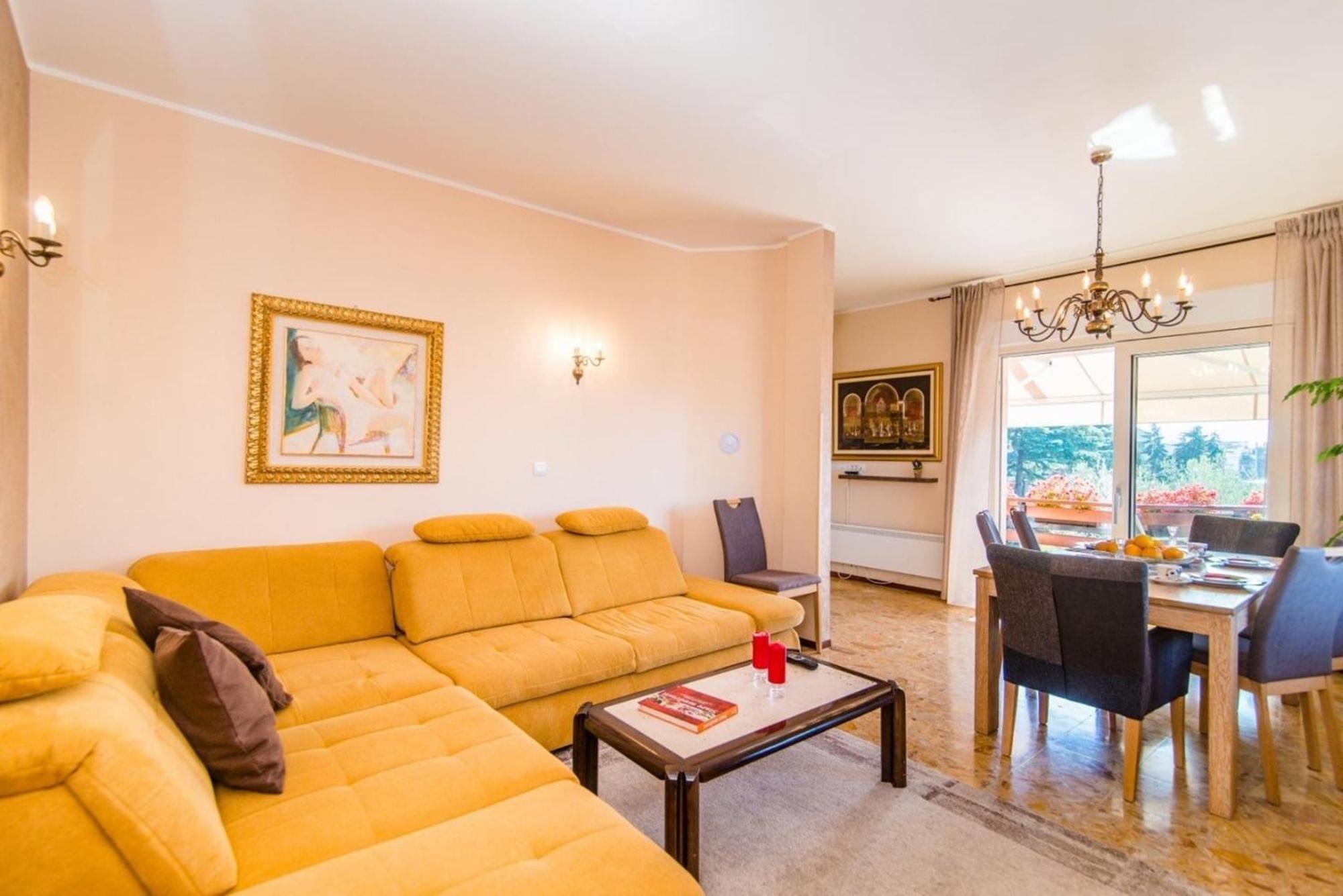 Villa Amalija - Apartment Amy Medulin Luaran gambar